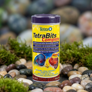 tetra bits complete fish food (10 gm pack)
